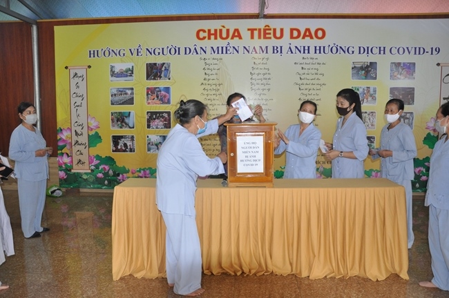 Towards the people in the South affected by Covid 19 of Tieu Dao Pagoda